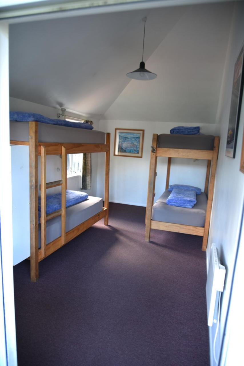 Funky Green Voyager Backpackers Hostel Роторуа Екстериор снимка